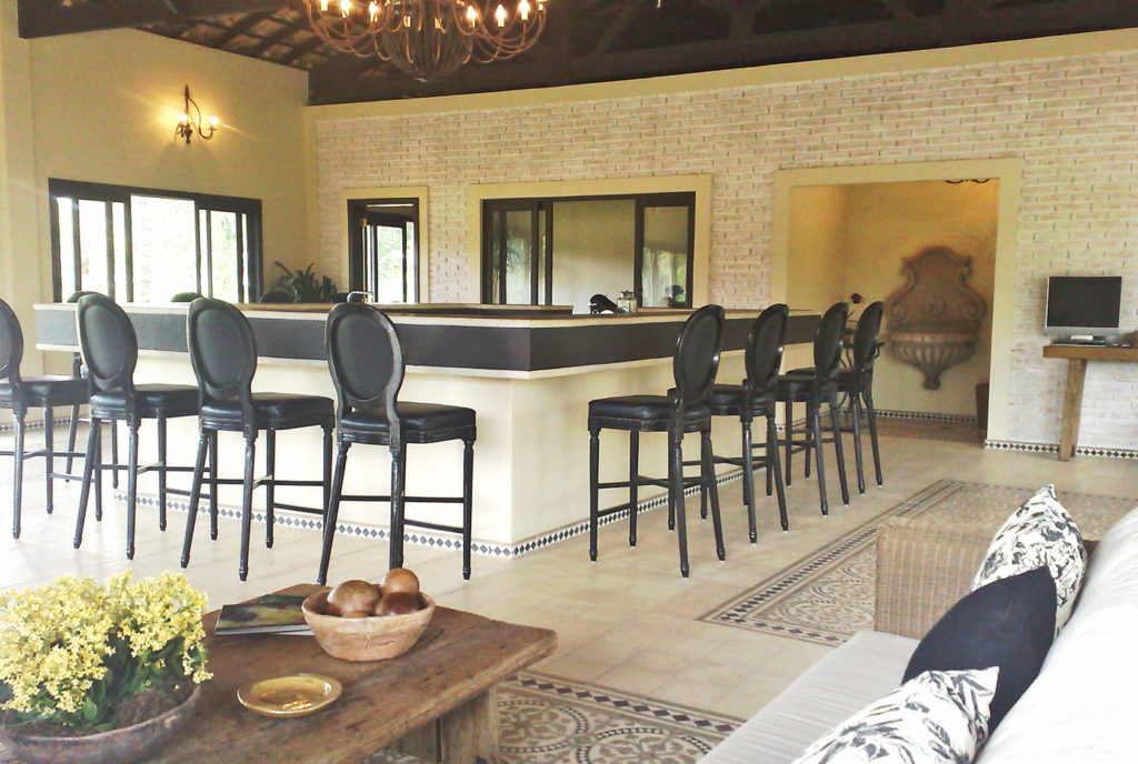 <br />
<b>Warning</b>:  Undefined variable $image in <b>/home/crisnegreira/www/wp-content/themes/cris-negreira/page-home.php</b> on line <b>74</b><br />
<br />
<b>Warning</b>:  Trying to access array offset on value of type null in <b>/home/crisnegreira/www/wp-content/themes/cris-negreira/page-home.php</b> on line <b>74</b><br />
